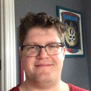 Meet your Posher, Derekderek